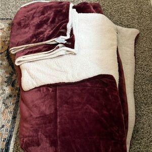 UGG Luxurious Burgundy and Cream comforter